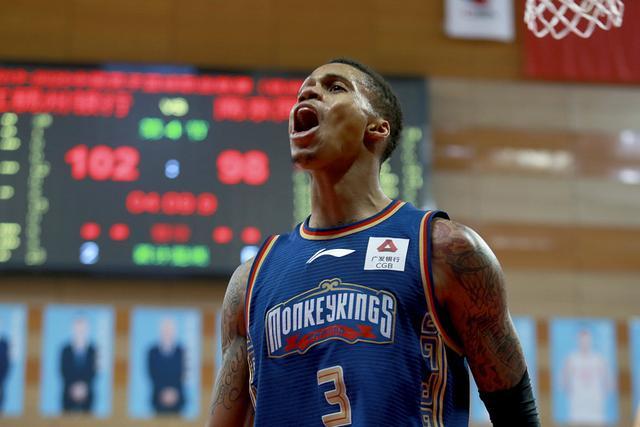 每体：巴萨希望今夏出售巴德吉，球员不在弗里克的计划之中